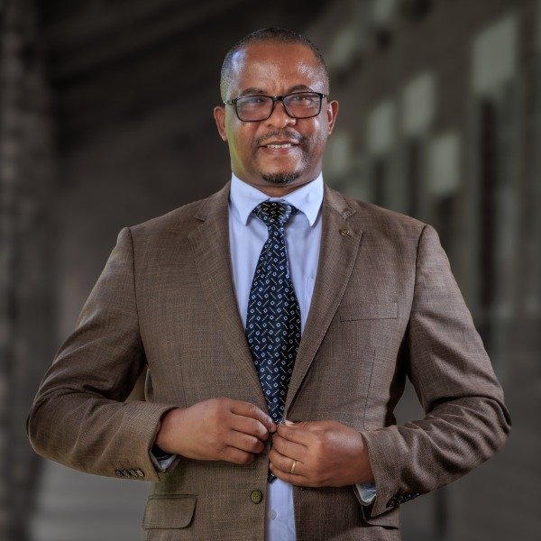 Denis Rwabinumi Kakuru